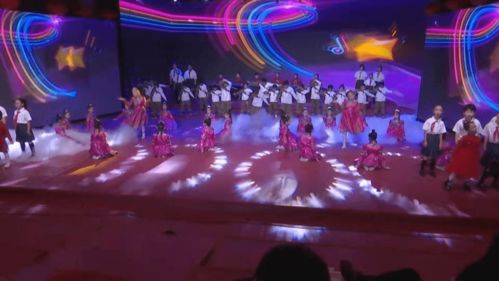 赤峰廣播電視臺(tái)2022年春節(jié)聯(lián)歡晚會(huì)完成錄制，春節(jié)與您相約熒屏